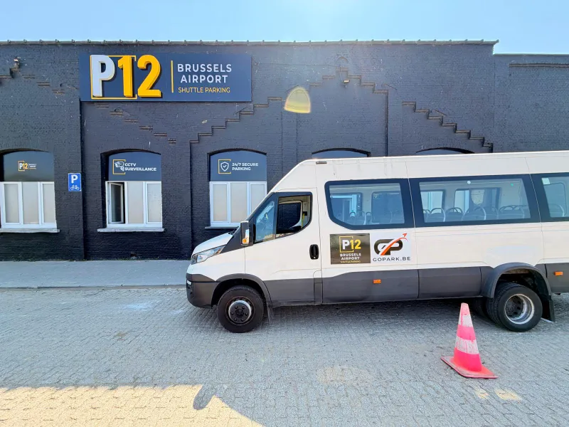 Parking P12, view 3